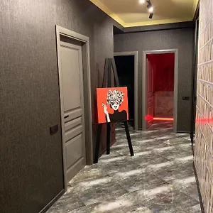 Lux In Center Апартаменты